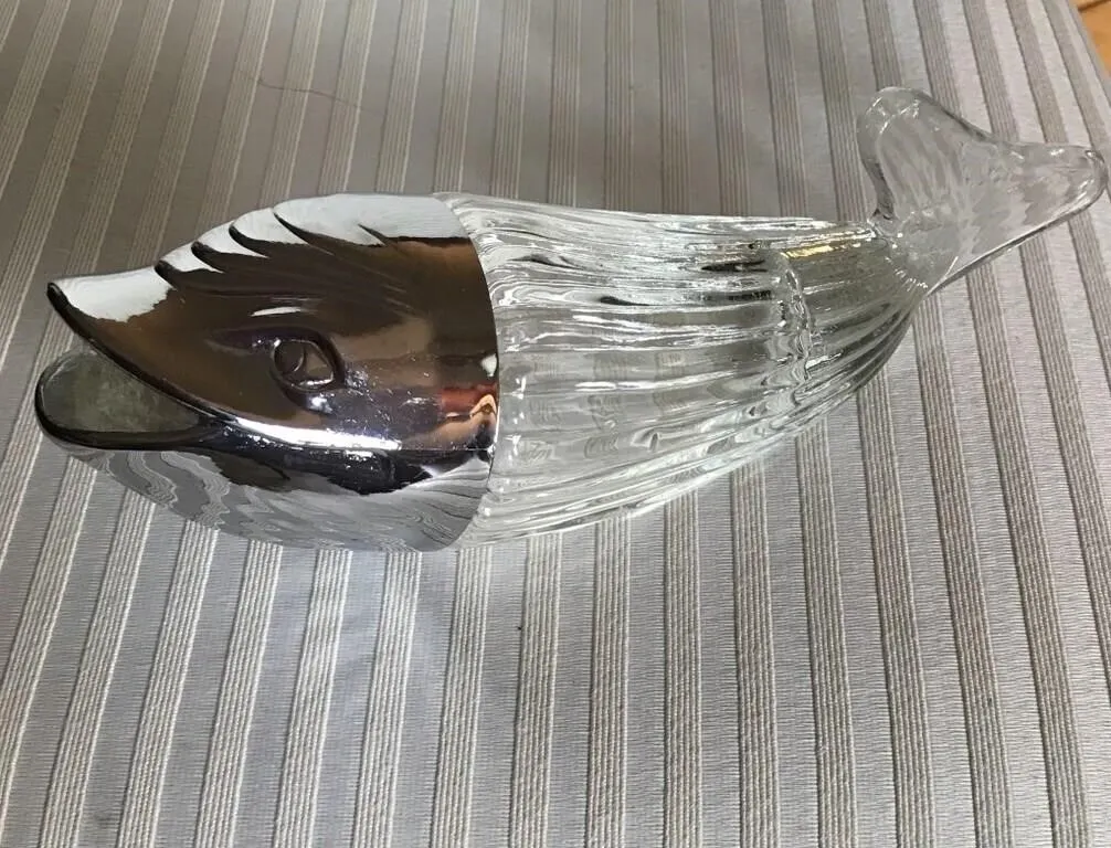 9� Crystal Bud Vase w/ Silver Plated Fish-head