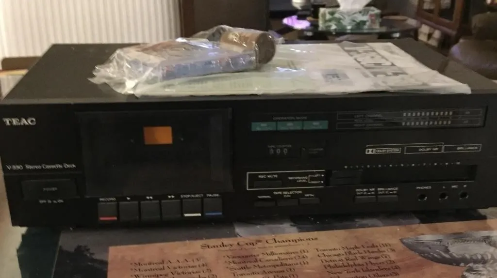 TEAC V-330 Stereo Cassette Deck w/manual & access