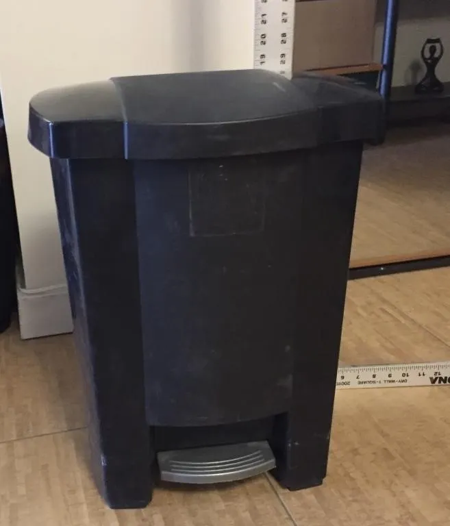 19L Step Can, Hands-Free Trash Bin with Foot Pedal