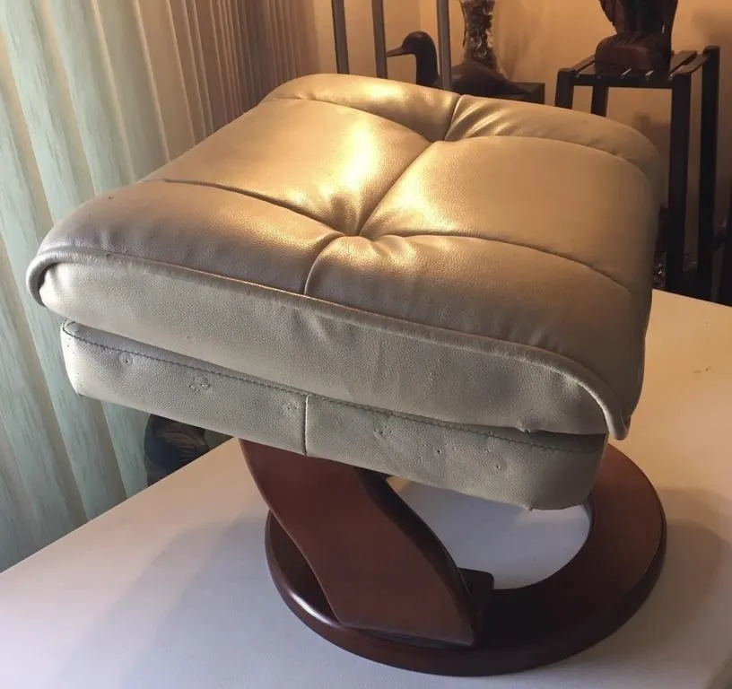 Modern Ottoman off-white faux leather with storage