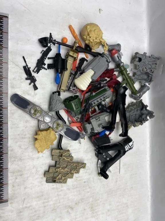 Action Figure Weapons & Accessories Parts Lot