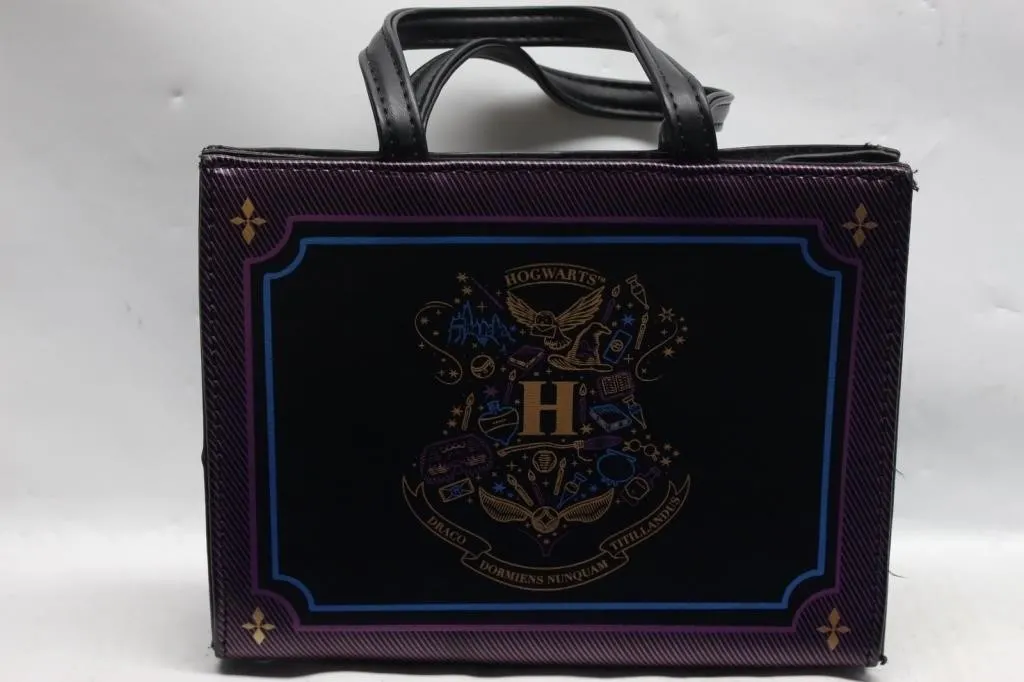 Hogwarts Crest Handbag with Detachable Strap