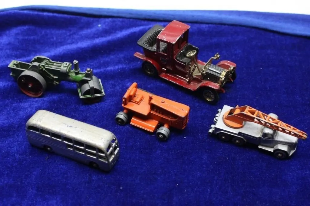Lesney Matchbox Diecast Vehicles Lot of 5