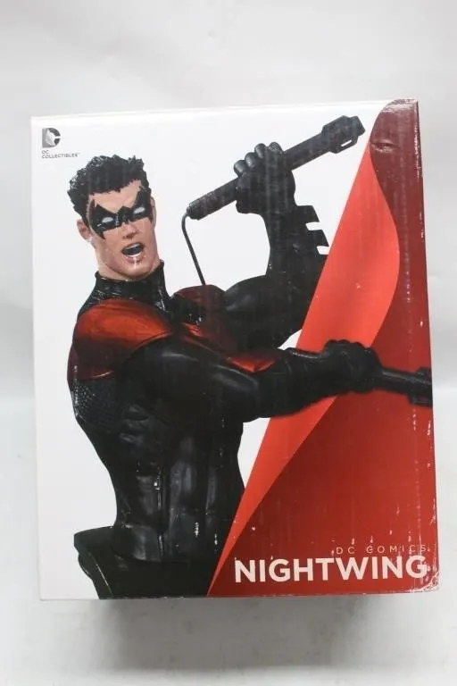 DC Collectibles Nightwing Bust (Cold-Cast