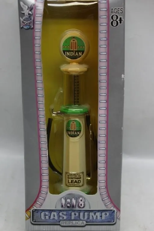 Road Signature 1:18 Indian Gasoline Gas Pump