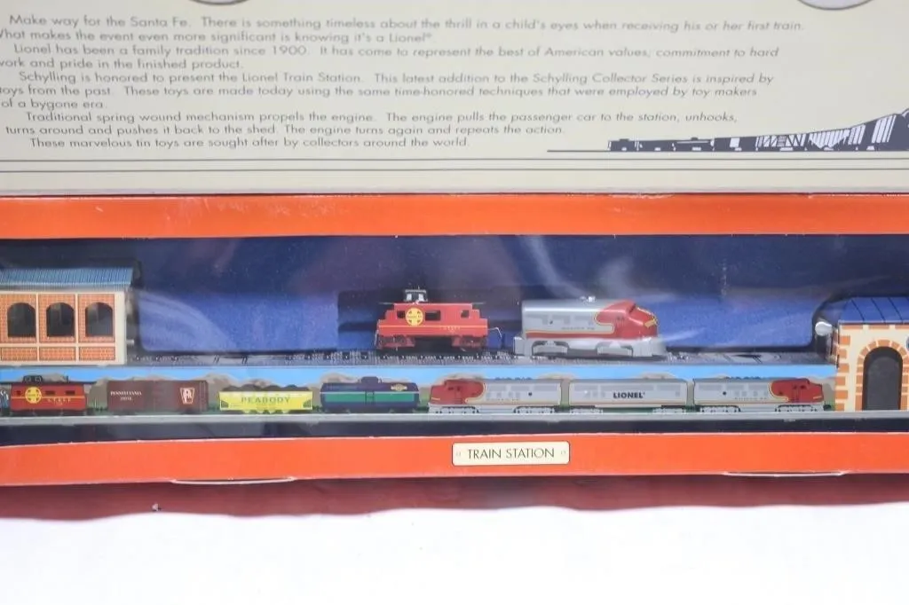 Lionel Trains Train Station Set by Schylling
