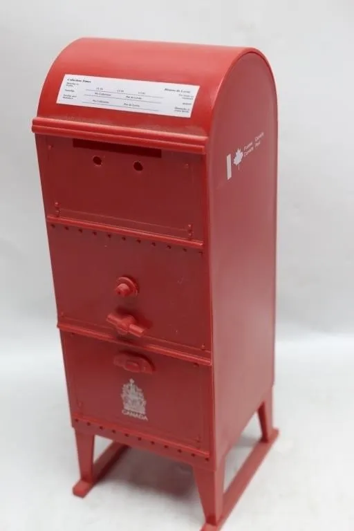 Canada Post Mailbox Bank & Mouse & Cat Bank