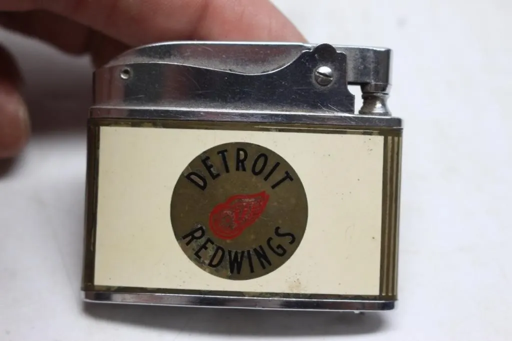 Howard Detroit Red Wings Automatic Lighter