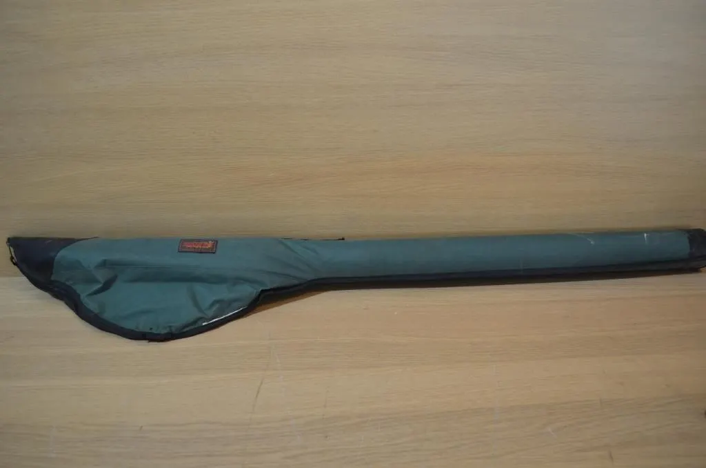 53-inch Bushline Outdoor green and black fishing