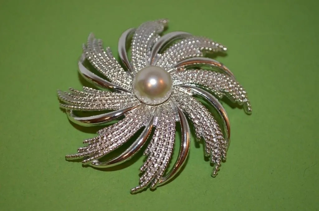 Vintage Jewelry Signed Sarah Coventry 1960s