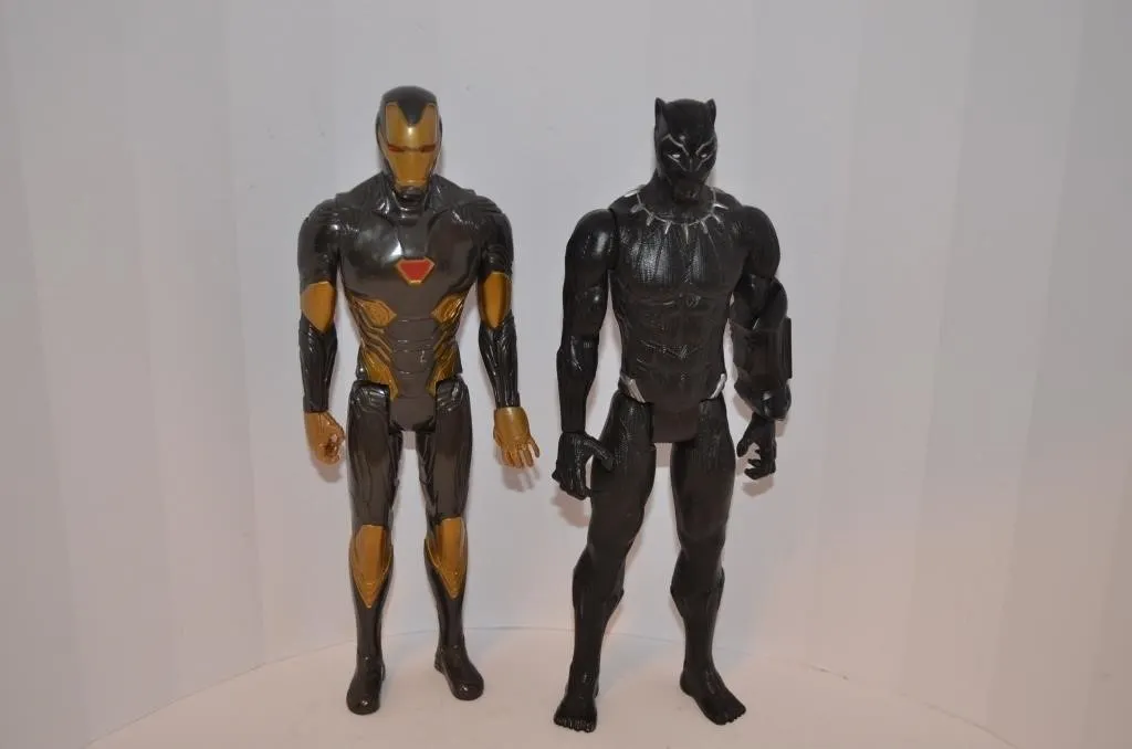 2 Lot 12" Hasbro action figures from the Marvel