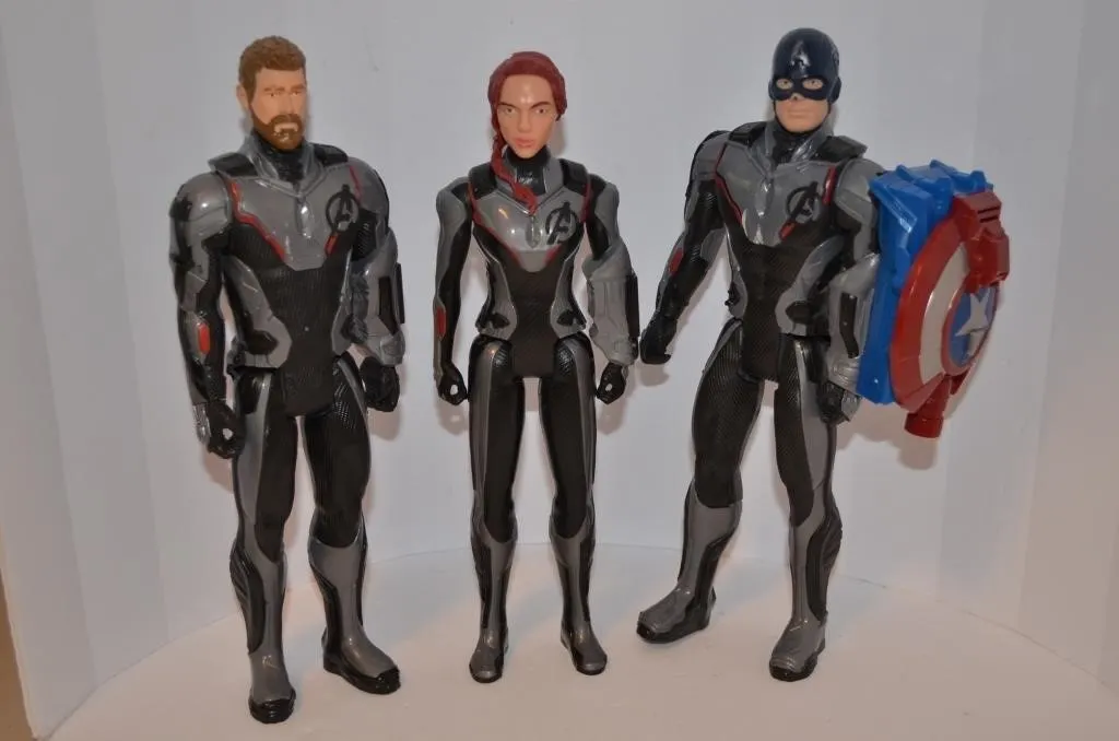 Three Hasbro Marvel Avengers: Endgame Titan Hero
