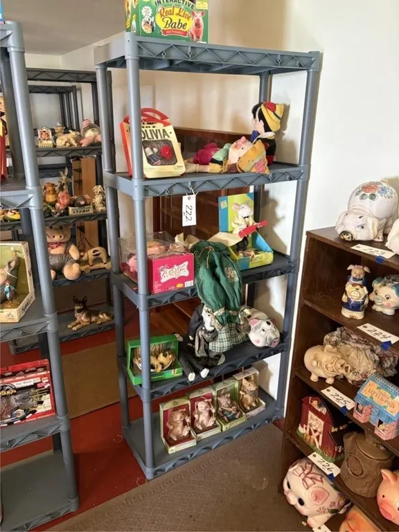 Shelf & Contents. Pig & other Figures