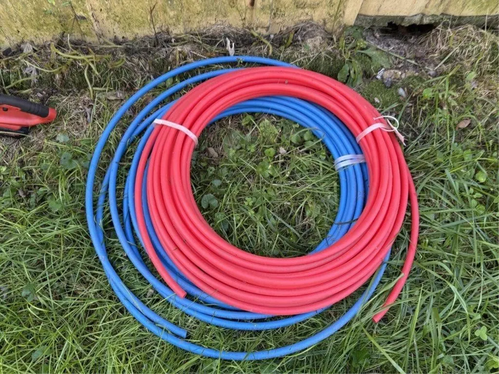 Pecks Tubing