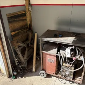 Lincoln & other Welder w/corner contents