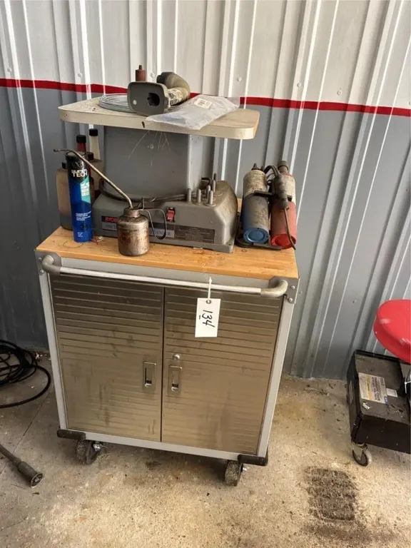 Ryobi Oscillating Sander & Tool Cabinet