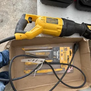 Dewalt DWE305 Sawzall & Blades