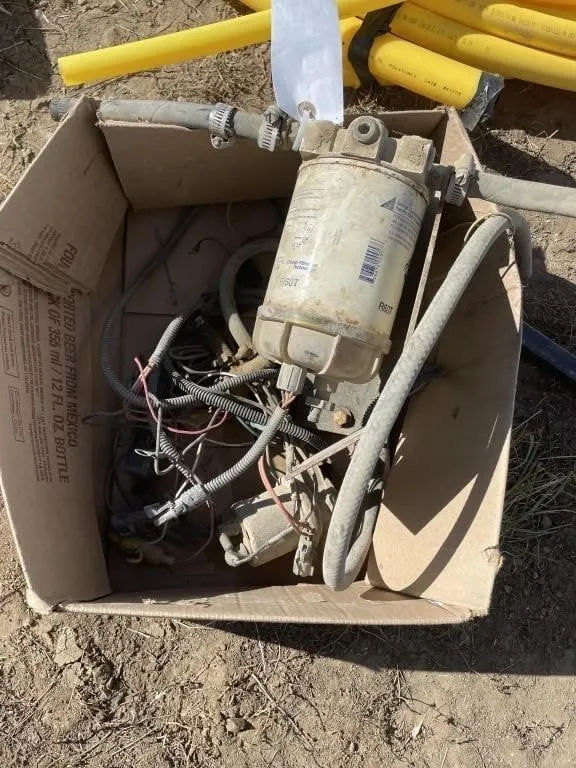 R60T Rodcor Fuel Filter/Water Separator & Access.