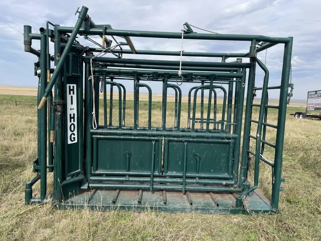 Hi-Hog Cattle Squeeze