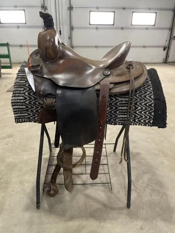 15" Smooth Seat Leather Saddle W/ Weaver Blanket
