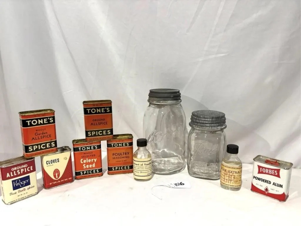 Vintage spices (Tone's, Kroger, Forbes, Vanilla &