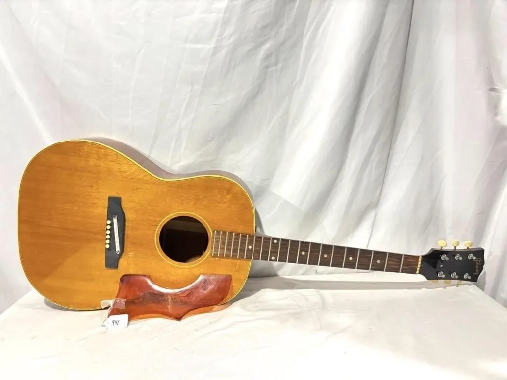 Vintage Gibson Acoustic Guitar Cherry Sunburst