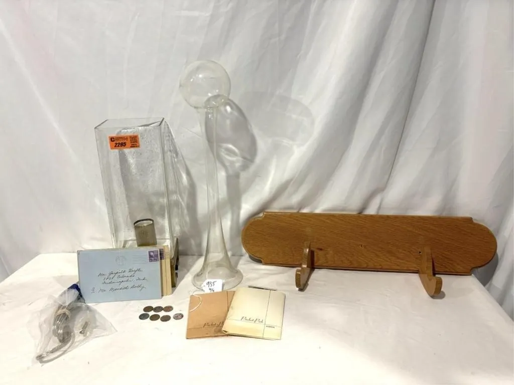 Rectangular lamp, Vtg. Photos, vtg. Letters,
