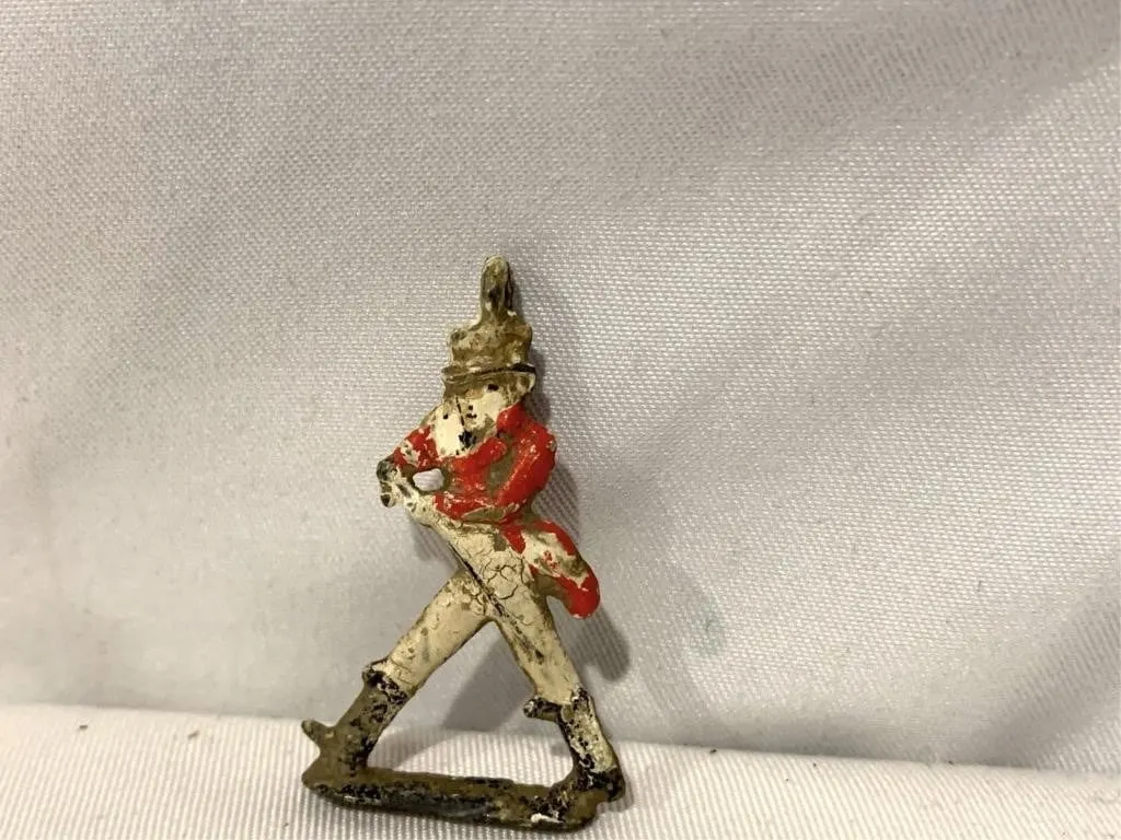 Vintage soldier charm, Made in England, Redcoat