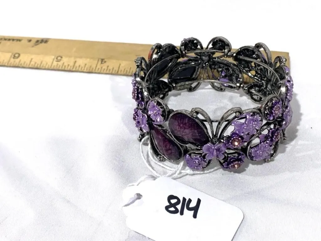 Vintage costume jewelry, bracelet (purple with