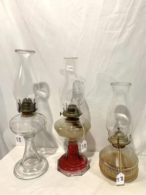 3 gas lanterns, 1 with redan base