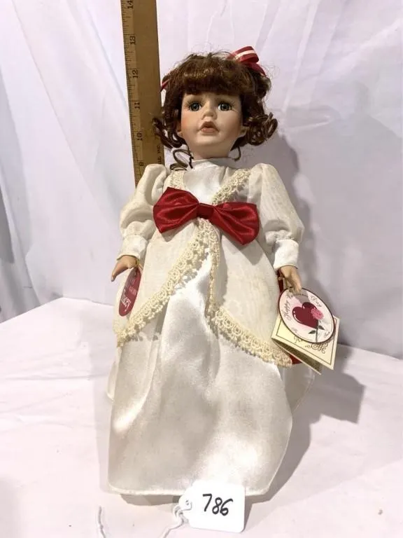 Porcelain doll, Collector's Choice (dress