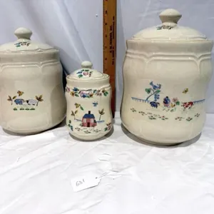 International Heartland Canister Set