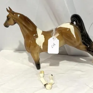 Porcelain Model Horse, M. Para custom 2002,
