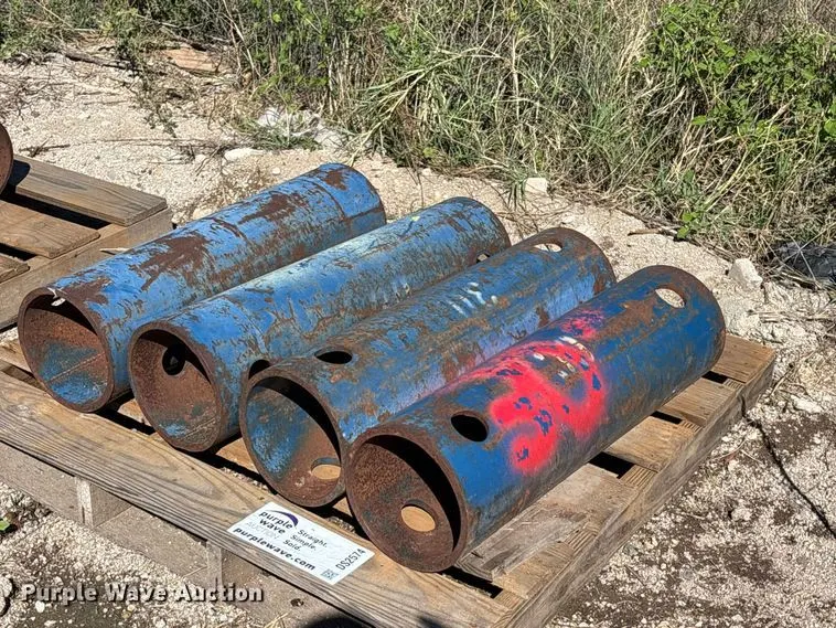 (4) trench box spreader bars