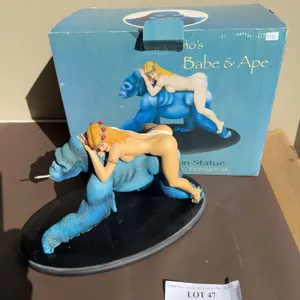 Frank Cho Babe & Ape Limited Edition Statue