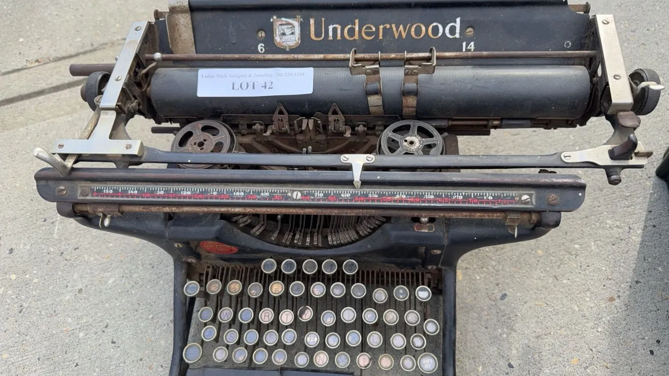 Underwood Typewriter by United Typewriter Co.