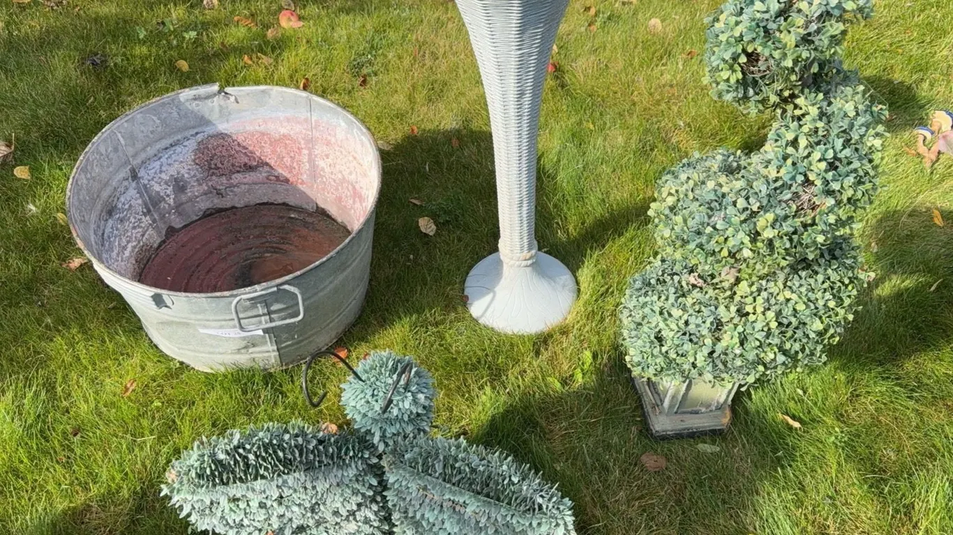 Garden Decor Lot: Tub, Urn, Topiary, Butterfly