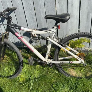 Nakamura Monster 4.0 18-Speed Mountain Bike