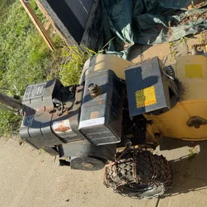 Bobcat SnoThrow Snowblower 7HP Briggs & Stratton