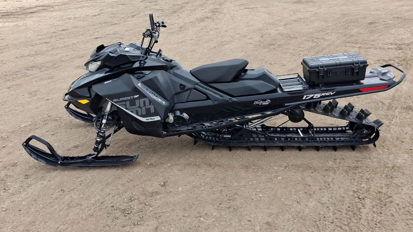 2018 Skidoo Summit 850 Etec