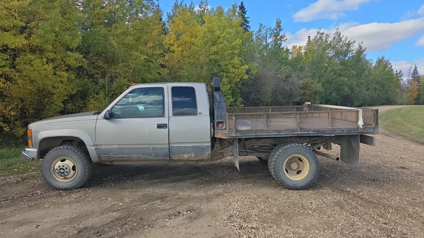 2000 Chevrolet 3500 Truck