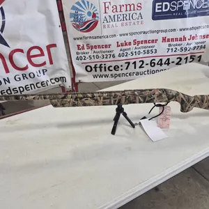 Browning Maxus 12ga 2 3/4, 3" Invector Plus - 26- camo - like new