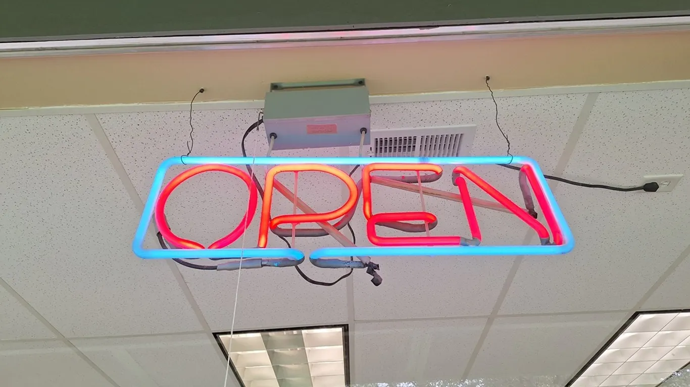 30" Neon OPEN Sign