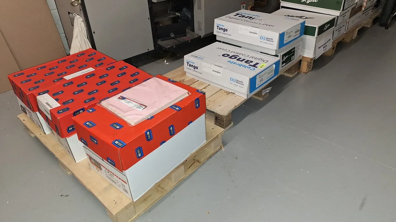 15 Boxes Assorted Paper