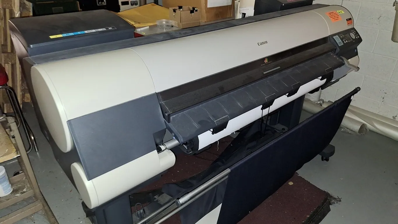Canon iPF8100 Plotter for Parts or Repair with Assorted Photo Paper