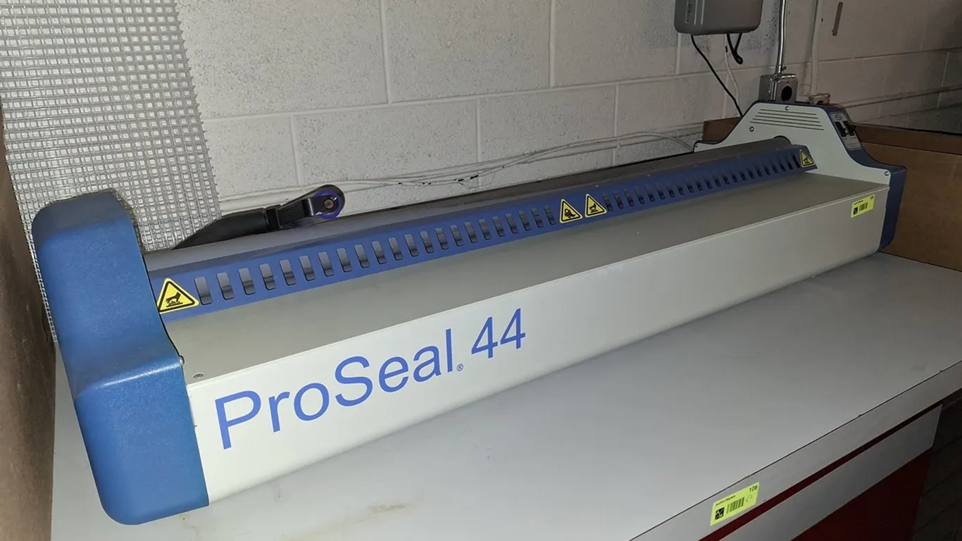 Seal Proseal 44 Laminator