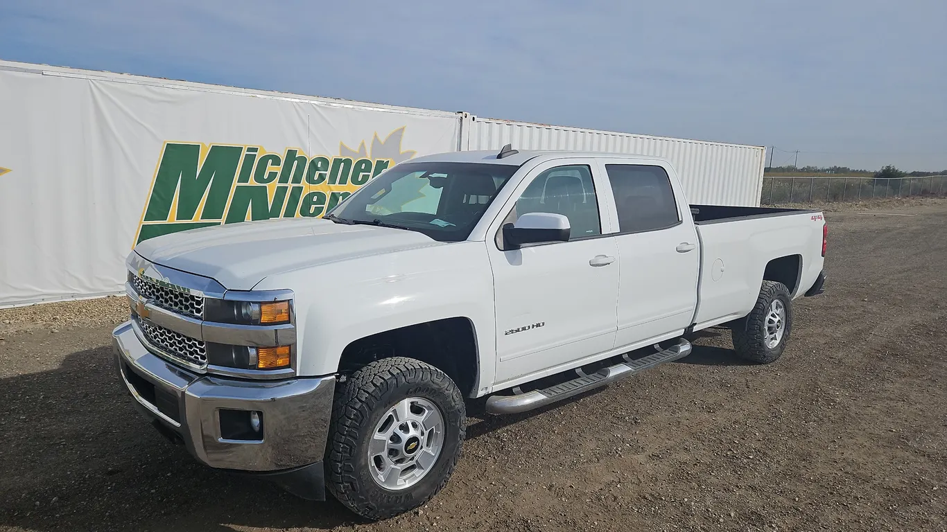2019 Chevrolet Silverado 2500HD 4x4 LT 4dr Crew Cab SB