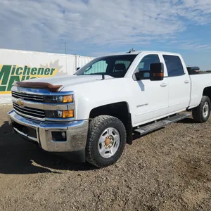 2018  Chevrolet  Silverado 2500HD  4x4 LT 4dr Crew Cab