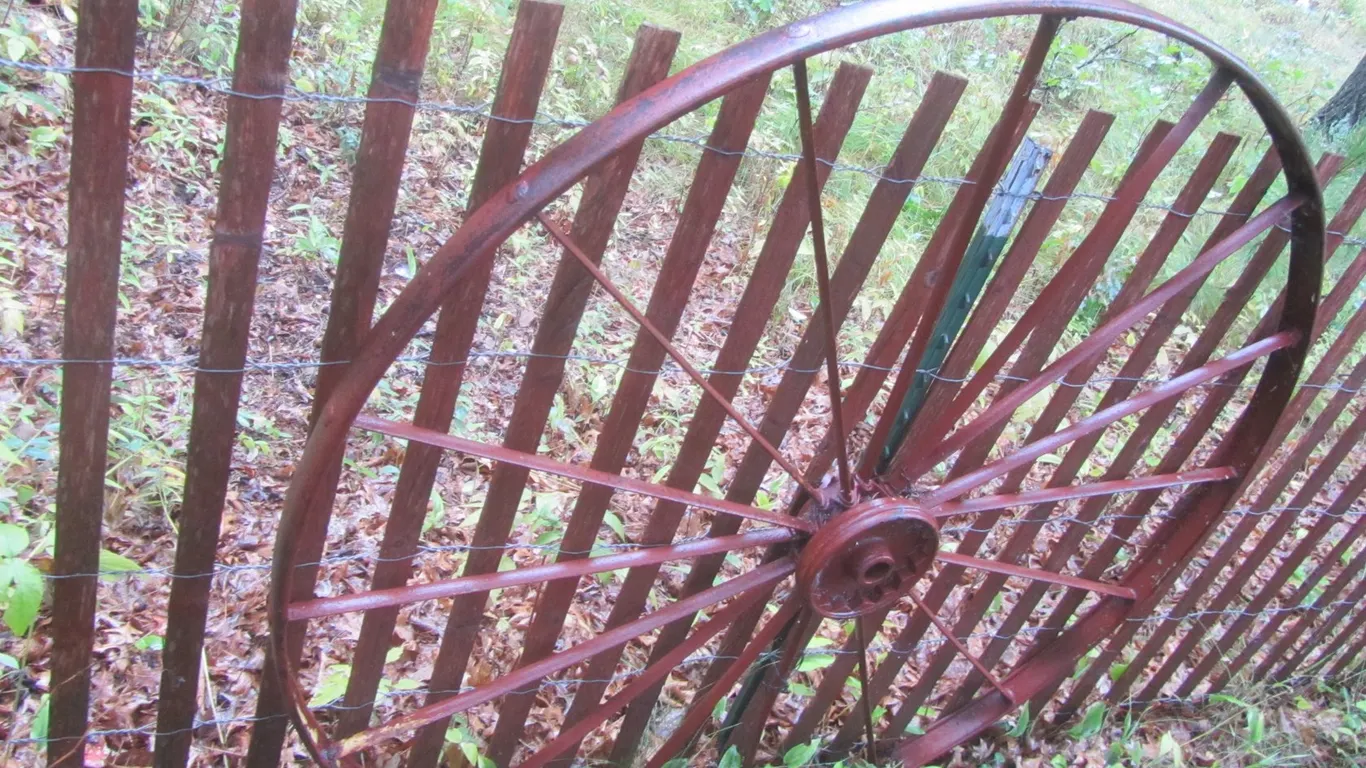 Metal Wagon Wheel