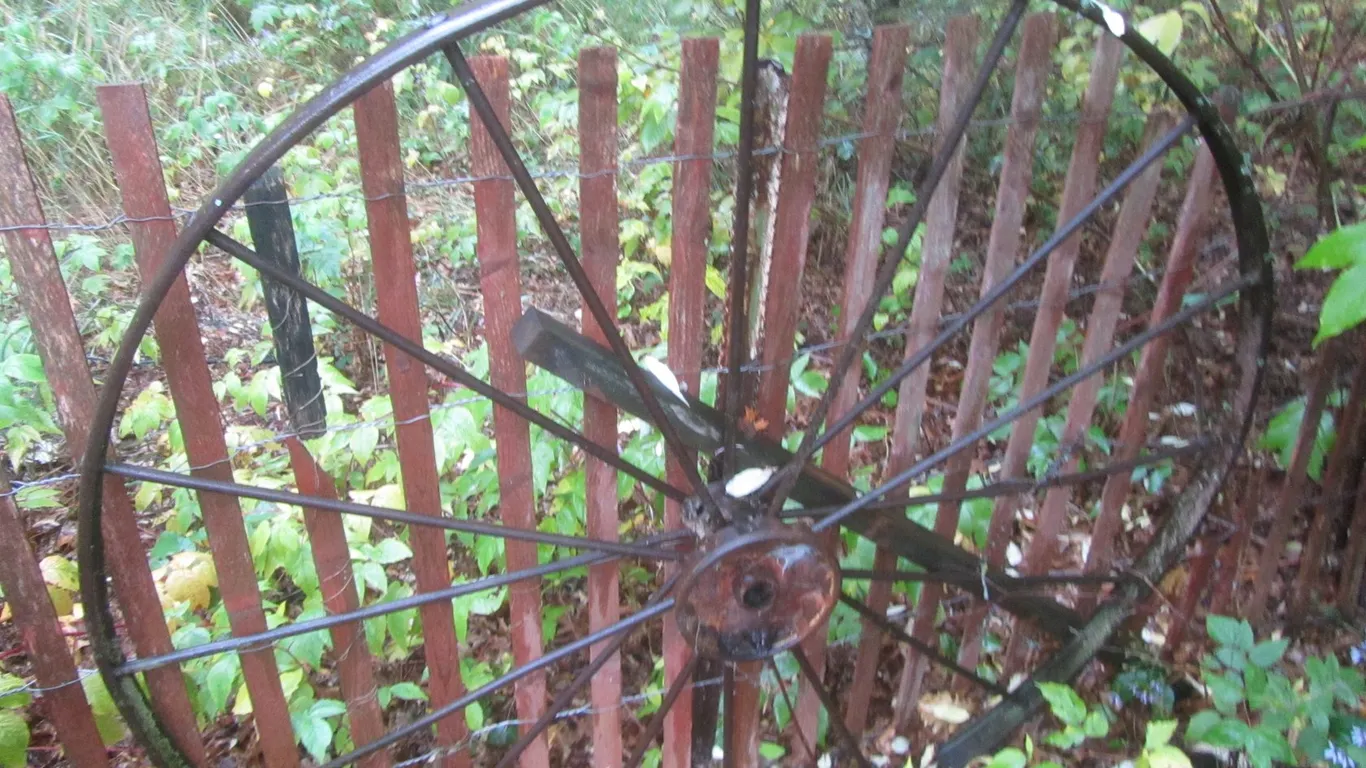 Antique Metal Wagon Wheel